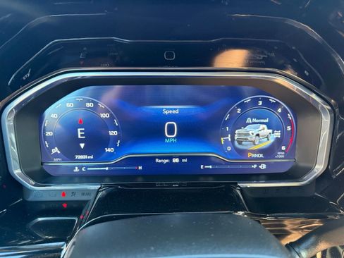 Used 2024 Chevrolet Silverado 2500 LTZ w/ LTZ Convenience Package image 2