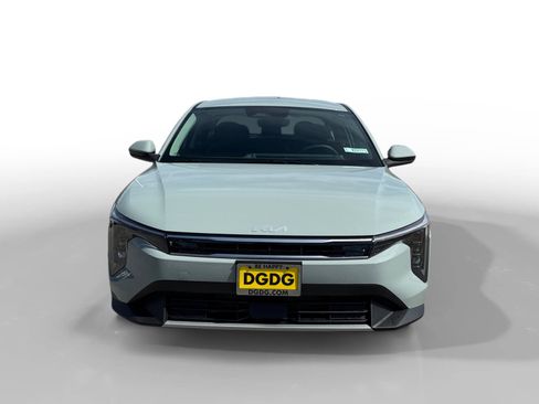 New 2026 Kia K4 EX image 8