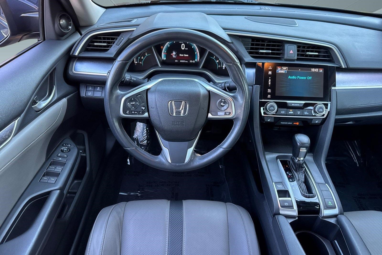 Used 2016 Honda Civic Touring image 28