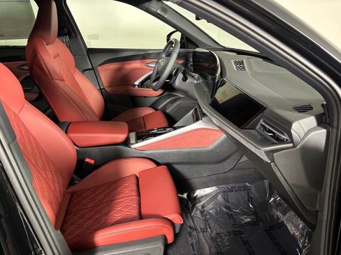 New 2026 Audi SQ5 Prestige AWD/4WD image 12