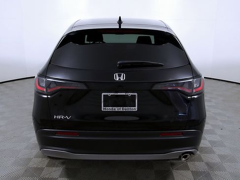 Used 2024 Honda HR-V Sport image 8