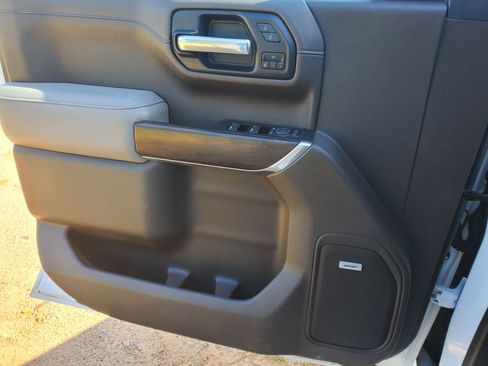 Used 2021 GMC Sierra 1500 SLT w/ SLT Convenience Package image 24