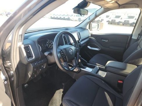 Certified 2024 Nissan Frontier SV w/ Technology Package image 13