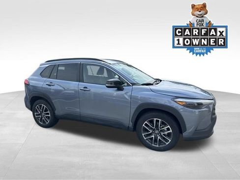 Used 2026 Toyota Corolla Cross XLE AWD/4WD image 4