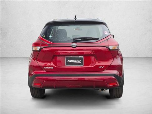 Used 2024 Nissan Kicks SV FWD image 7