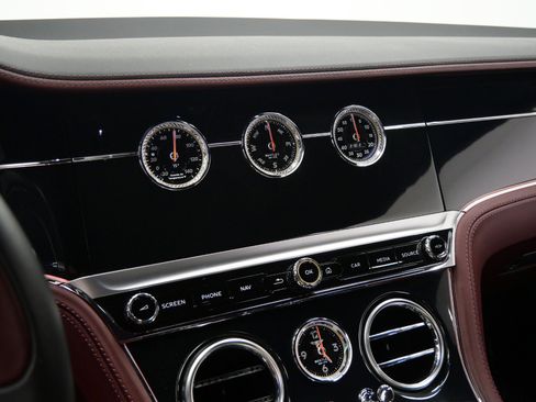Used 2020 Bentley Continental GT V8 First Edition AWD/4WD image 25