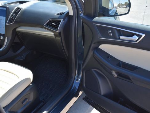 Used 2022 Ford Edge SEL w/ Convenience Package AWD/4WD image 15