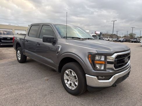 Used 2023 Ford F150 XLT image 1