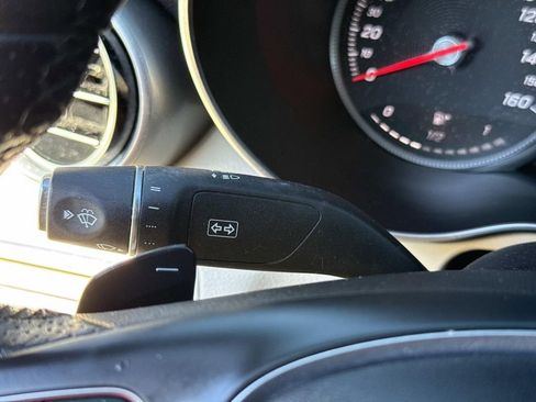 Used 2018 Mercedes-Benz C 300 Sedan image 36