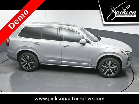 New 2025 Volvo XC90 B5 Core w/ Protection Package image 46