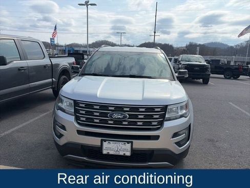 Used 2016 Ford Explorer XLT image 5