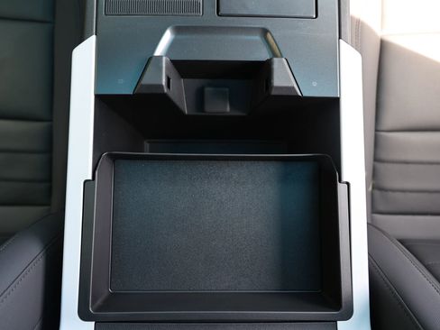 Used 2024 GMC Hummer EV 3X w/ Omega Edition image 27