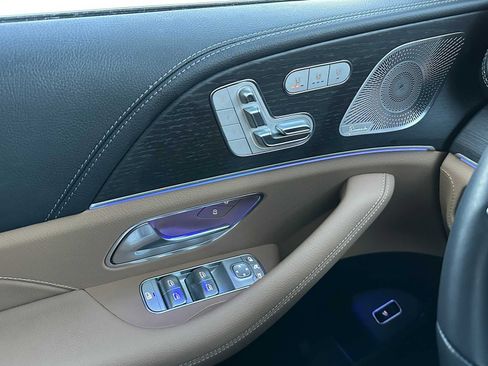 Used 2024 Mercedes-Benz GLE 450 4MATIC image 37