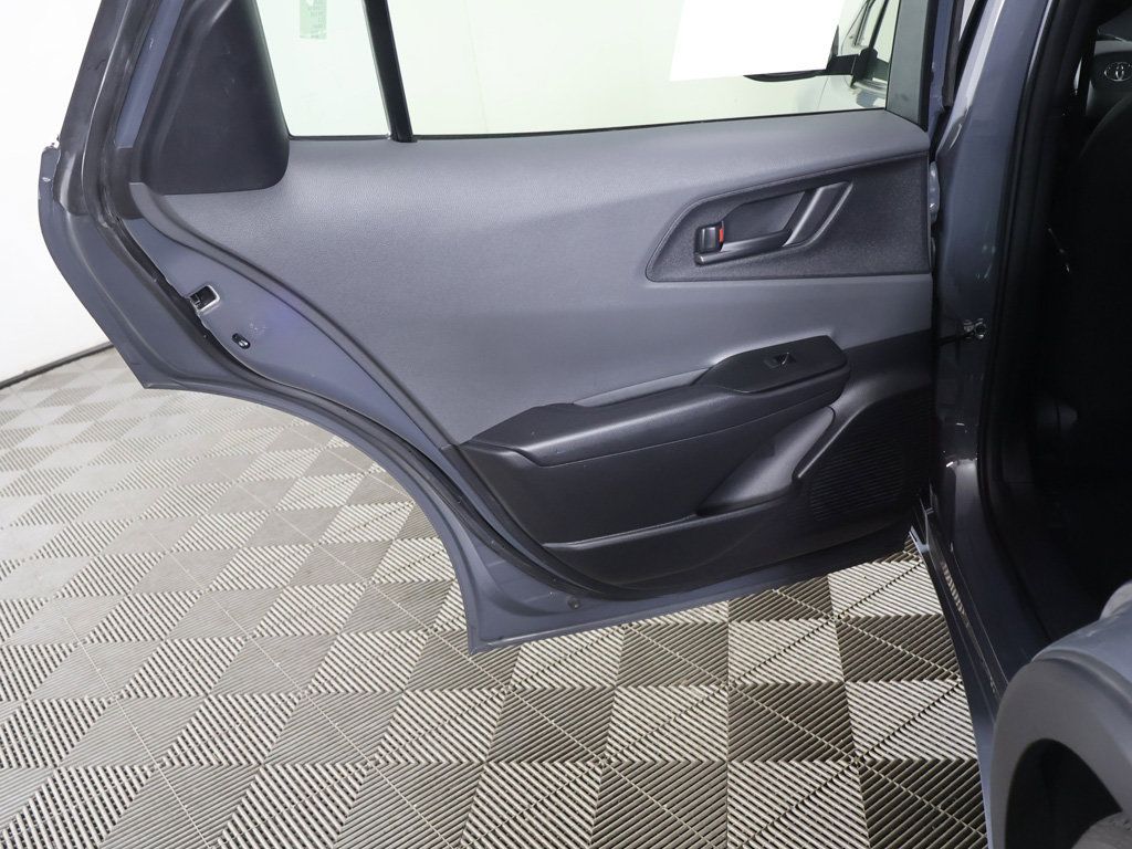 Used 2025 Toyota Prius LE FWD image 19