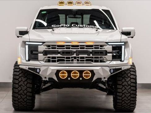 Used 2025 Ford F150 Lariat w/ Equipment Group 501A Mid image 4