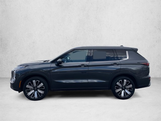Used 2025 Mitsubishi Outlander SEL FWD image 9