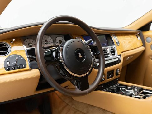 Used 2013 Rolls-Royce Ghost RWD image 15
