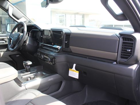 New 2026 Chevrolet Silverado 1500 ZR2 AWD/4WD image 15