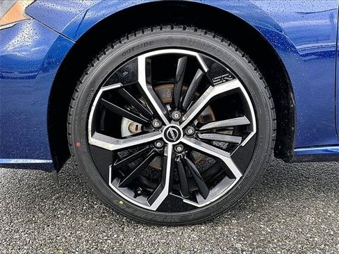 Used 2024 Nissan Altima 2.5 SR image 7