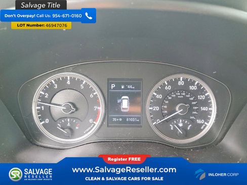 Used 2020 Hyundai Santa Fe SE image 12