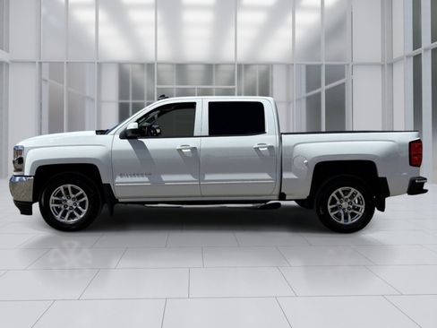 Used 2018 Chevrolet Silverado 1500 LT w/ All Star Edition RWD image 3