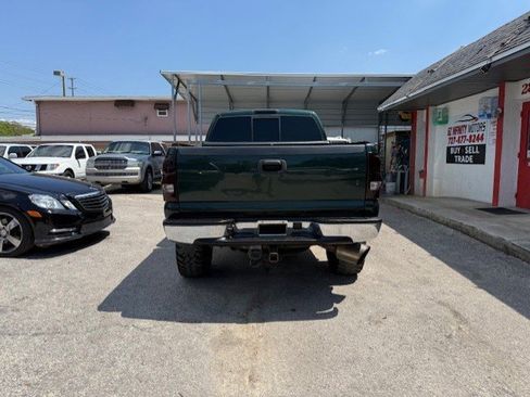 Used 2005 Chevrolet Silverado 2500 LT w/ Heavy-Duty Power Package image 6