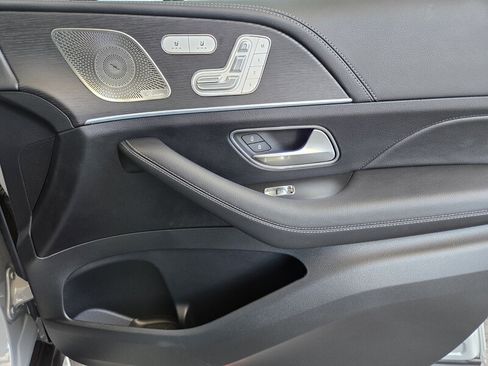 Certified 2026 Mercedes-Benz GLS 580 4MATIC image 24