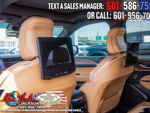 Used 2023 Jeep Grand Cherokee Summit w/ Adv Protech Group IV RWD image 12