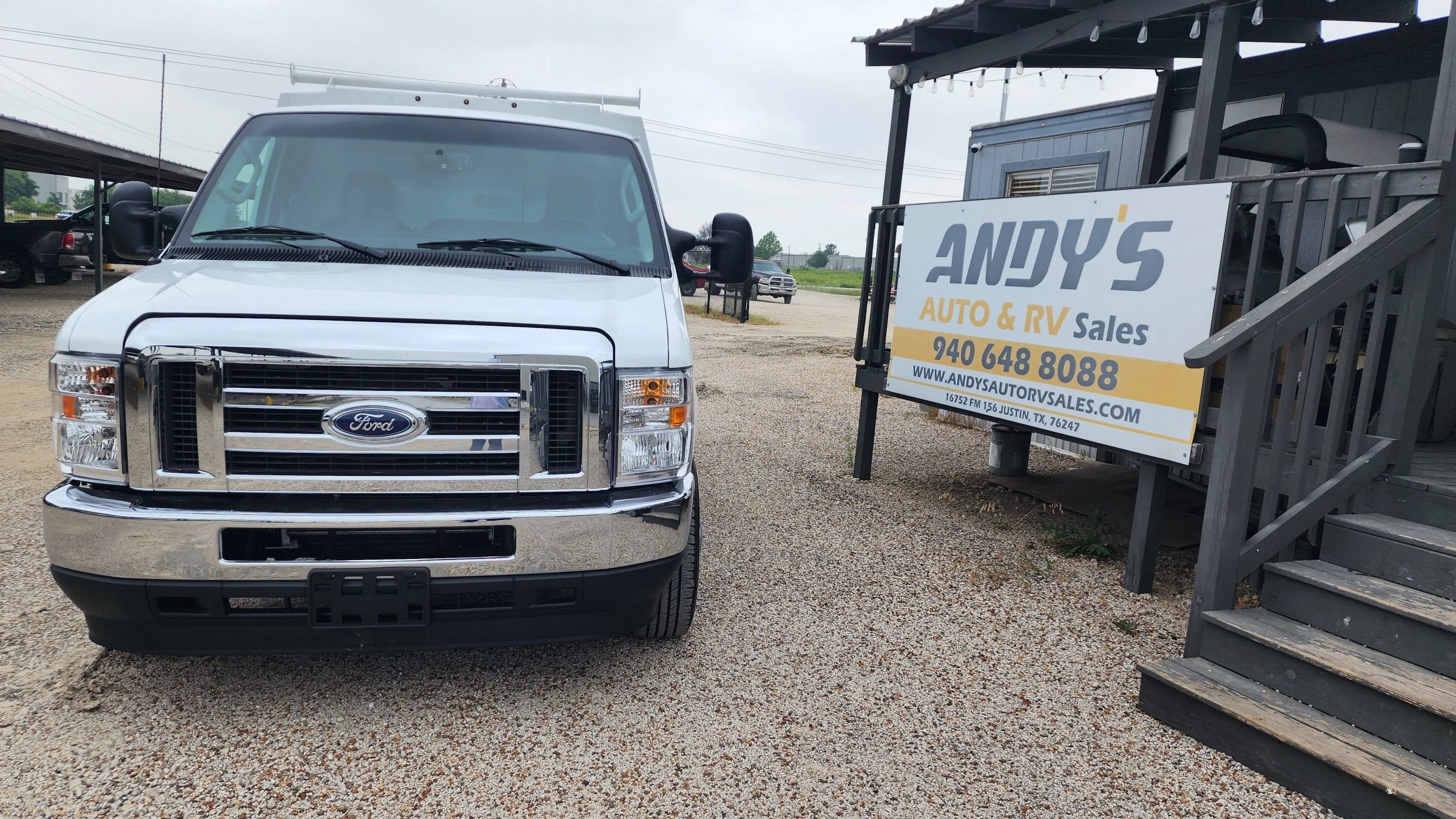 Used 2024 Ford E-350 and Econoline 350 Super Duty w/ Power Windows & Locks Group RWD image 1