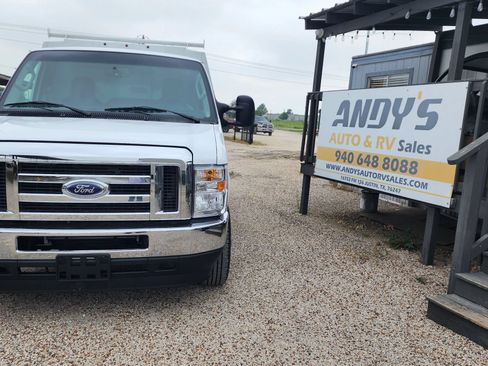 Used 2024 Ford E-350 and Econoline 350 Super Duty w/ Power Windows & Locks Group RWD image 1