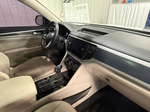 Used 2021 Volkswagen Atlas SEL R-Line image 6