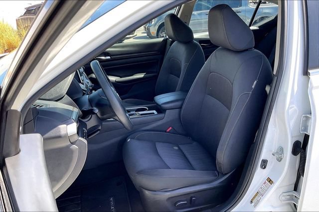 Certified 2024 Nissan Altima 2.5 SV FWD image 24