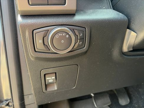 Used 2020 Ford Expedition XLT w/ Equipment Group 202A RWD image 14