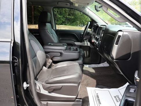Used 2018 Chevrolet Silverado 1500 LT w/ All Star Edition AWD/4WD image 24