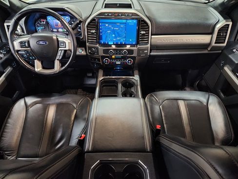 Used 2022 Ford F250 Platinum w/ Tremor Off-Road Package image 46
