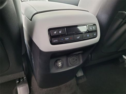 New 2025 Hyundai Palisade SEL image 10