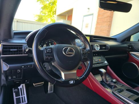 Used 2016 Lexus RC 200t RWD image 17