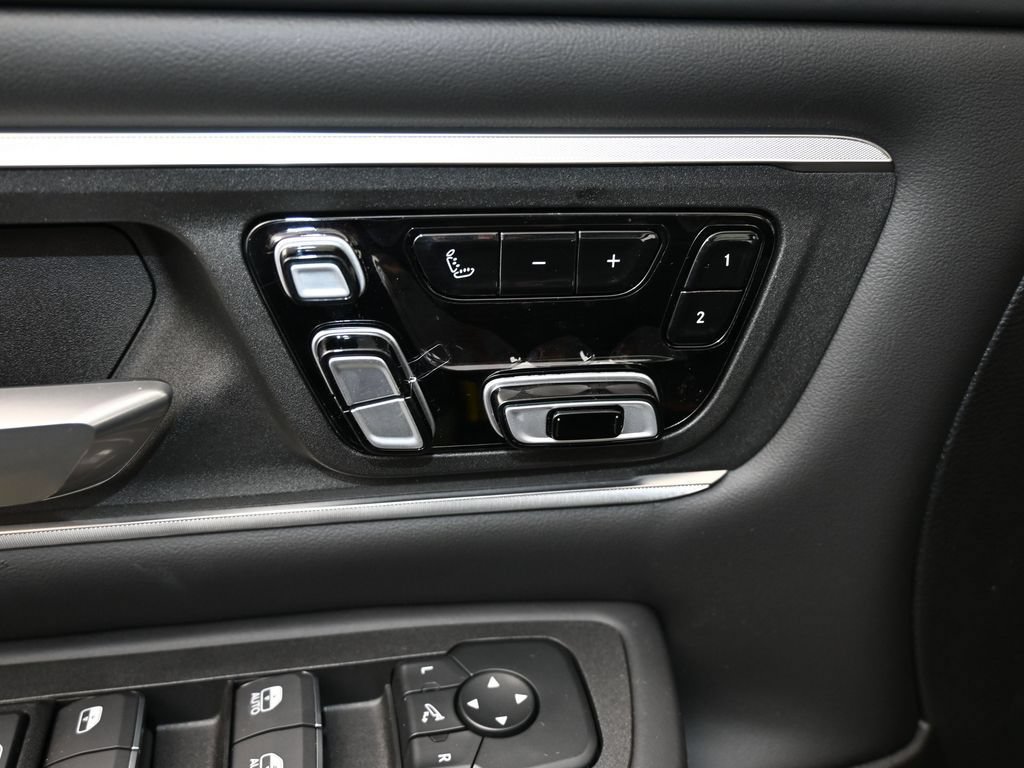 Used 2026 RAM 1500 Tungsten AWD/4WD image 14