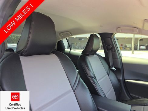Used 2023 Toyota Prius XLE FWD image 15