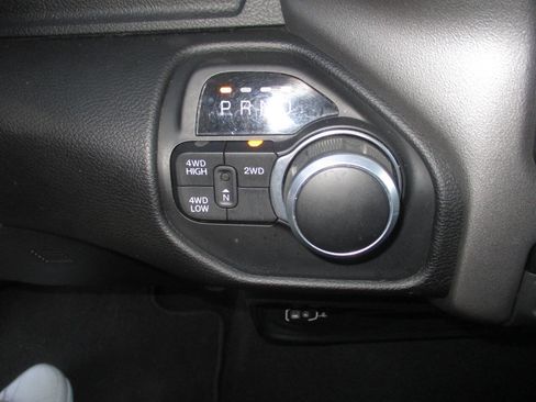 Used 2024 RAM 2500 Big Horn w/ Bed Utility Group AWD/4WD image 33