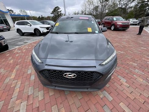 Used 2019 Hyundai Kona SE image 2