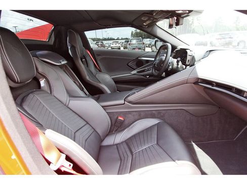 Used 2023 Chevrolet Corvette Stingray Preferred Conv w/ Z51 Performance Package RWD image 22