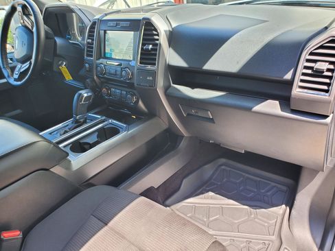 Used 2016 Ford F150 XLT w/ Equipment Group 302A Luxury AWD/4WD image 41