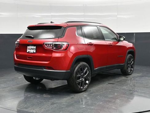 New 2026 Jeep Compass Latitude AWD/4WD image 12