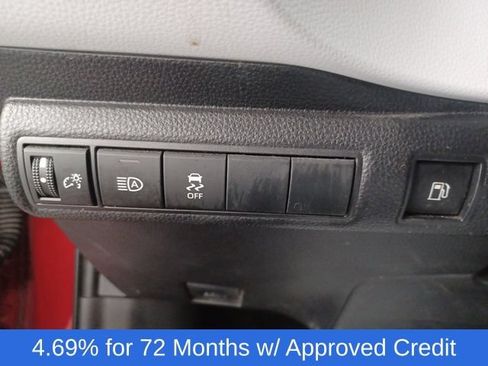 Used 2025 Toyota Corolla SE FWD image 16