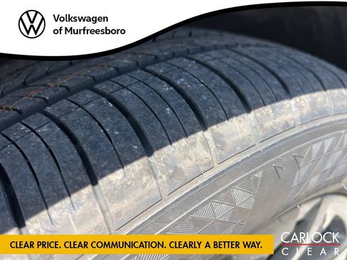 Certified 2022 Volkswagen Atlas Cross Sport SE FWD image 10