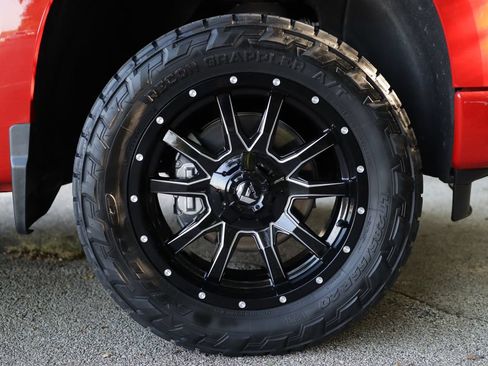 Used 2023 Chevrolet Silverado 1500 Custom AWD/4WD image 35