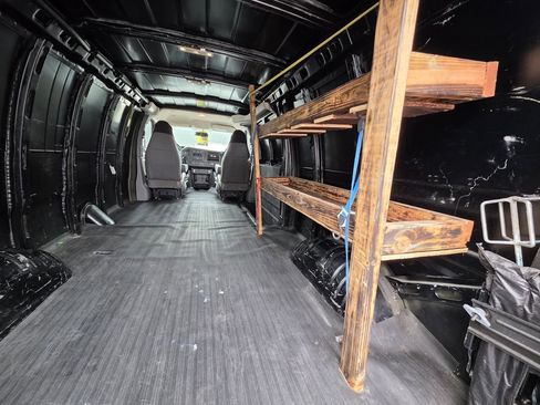 Used 2020 Chevrolet Express 3500 Extended w/ Driver Convenience Package RWD image 13