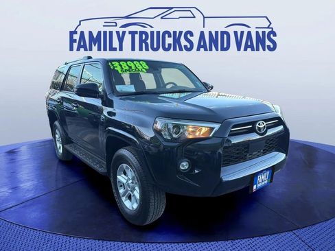 Used 2024 Toyota 4Runner SR5 image 2