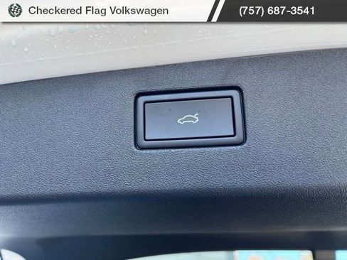 New 2026 Volkswagen Tiguan SE R-Line image 30